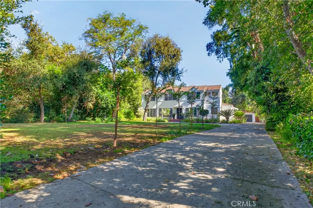 275 Arbolada Dr Arcadia, CA 91006