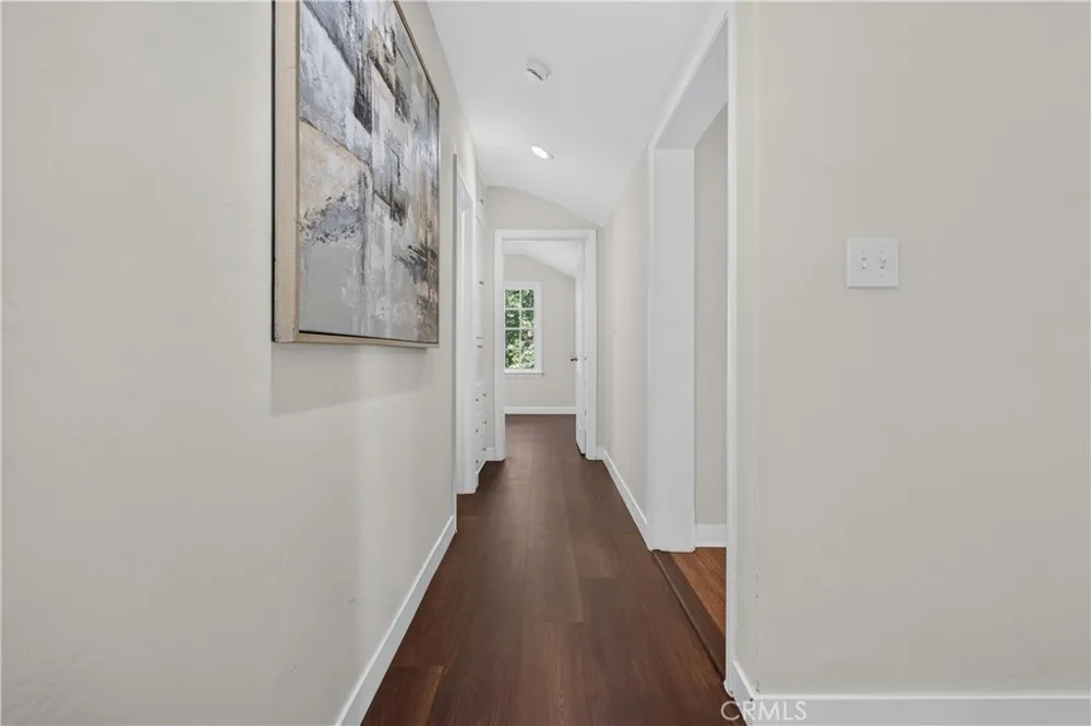 275 Arbolada Dr Arcadia, CA 91006