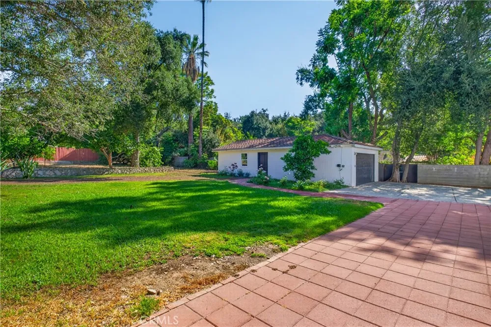 275 Arbolada Dr Arcadia, CA 91006