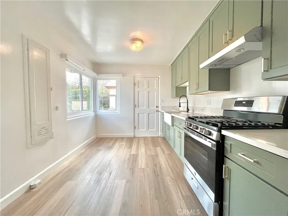 936 E Sandra Arcadia, CA 91006
