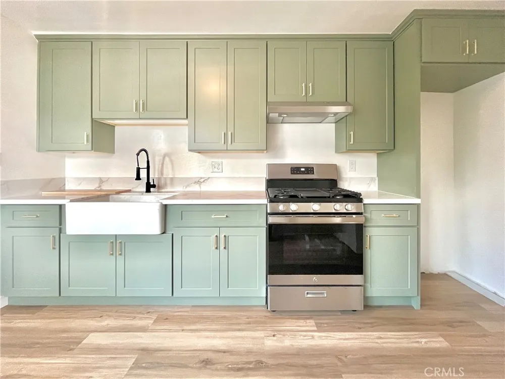 936 E Sandra Arcadia, CA 91006