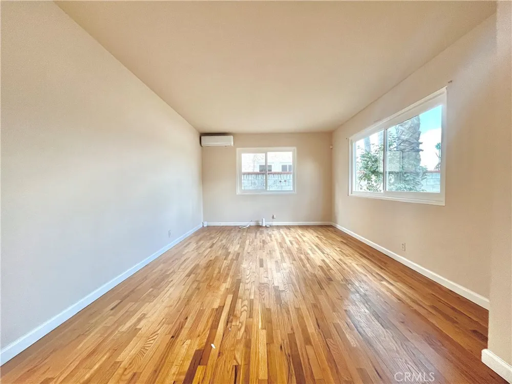 936 E Sandra Arcadia, CA 91006