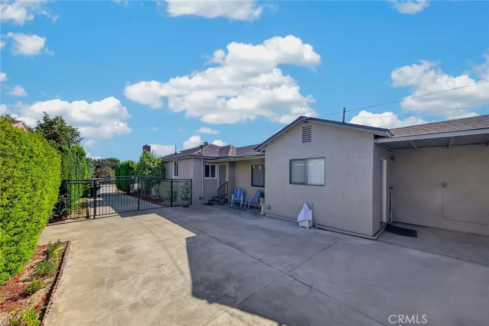 3227 E Del Mar Pasadena, CA 91107