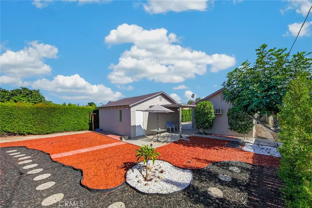 3227 E Del Mar Pasadena, CA 91107