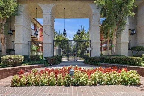 2450 E Del Mar Blvd #17