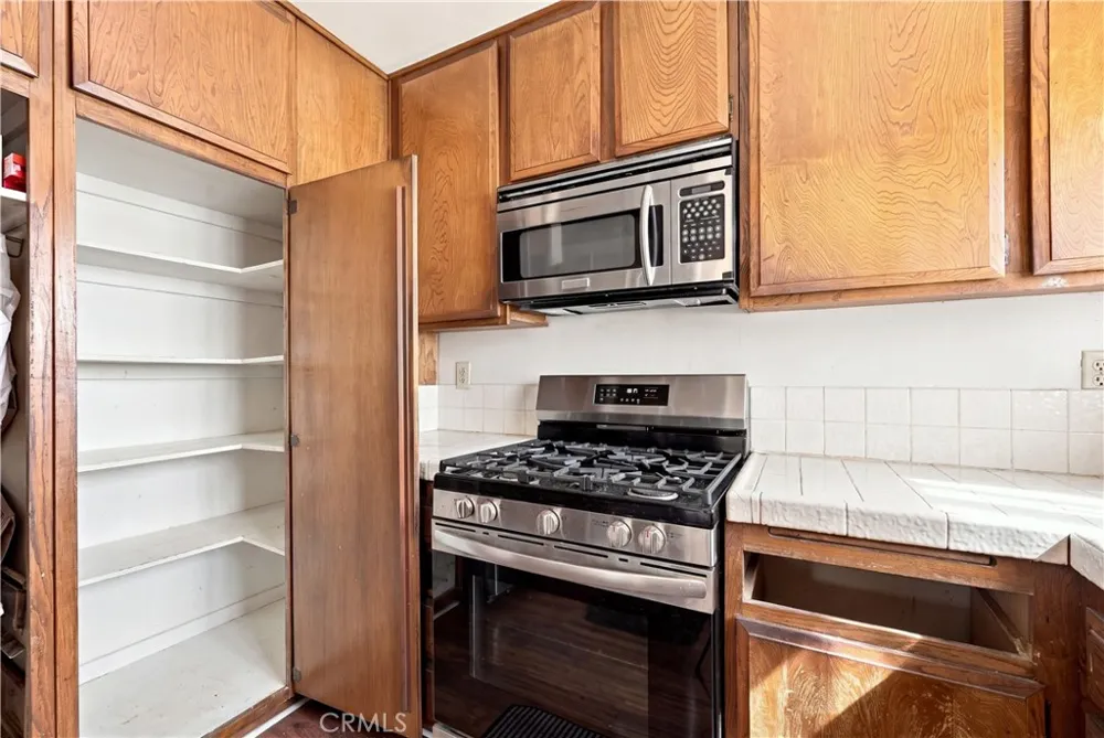 2450 E Del Mar Blvd #17 Pasadena, CA 91107