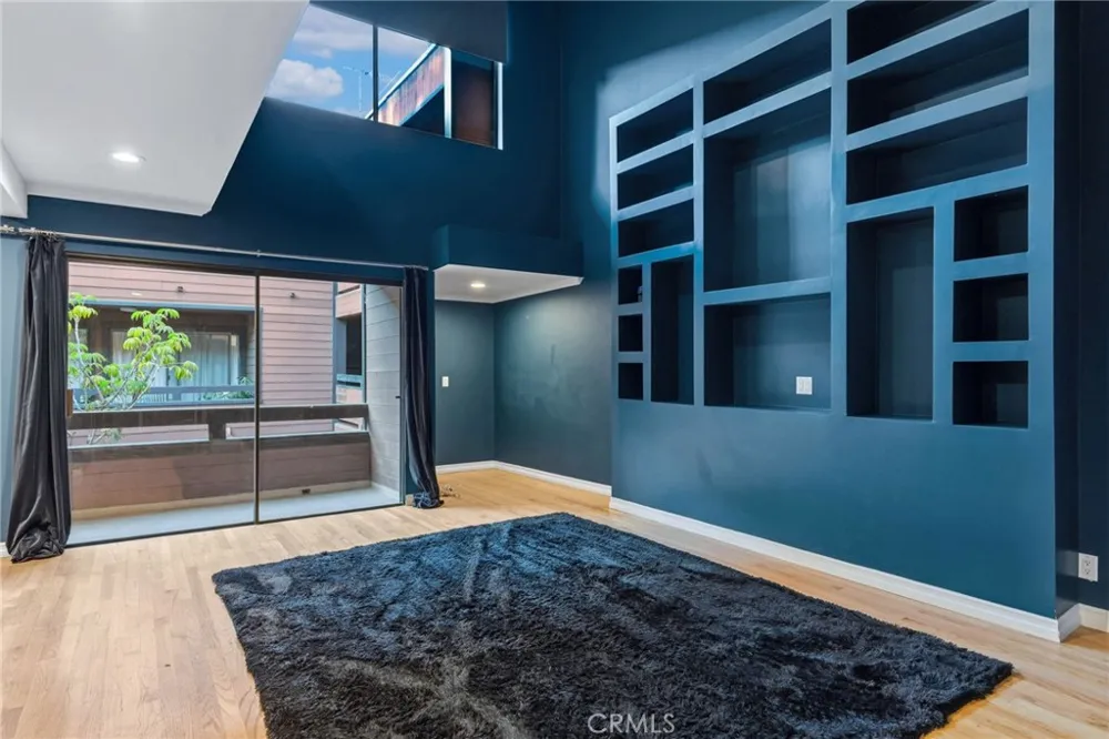 4425 Whitsett Avenue #210 Studio City, CA 91604