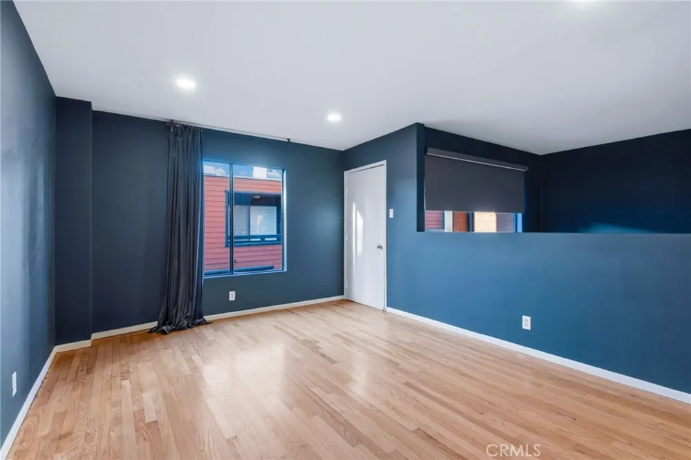 4425 Whitsett Avenue #210 Studio City, CA 91604