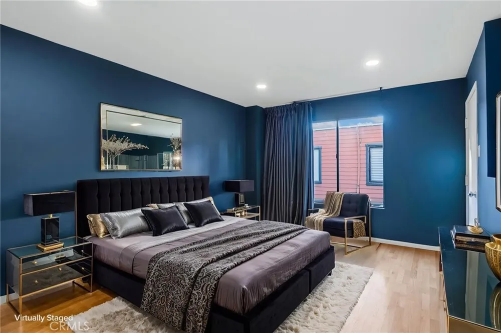 4425 Whitsett Avenue #210 Studio City, CA 91604