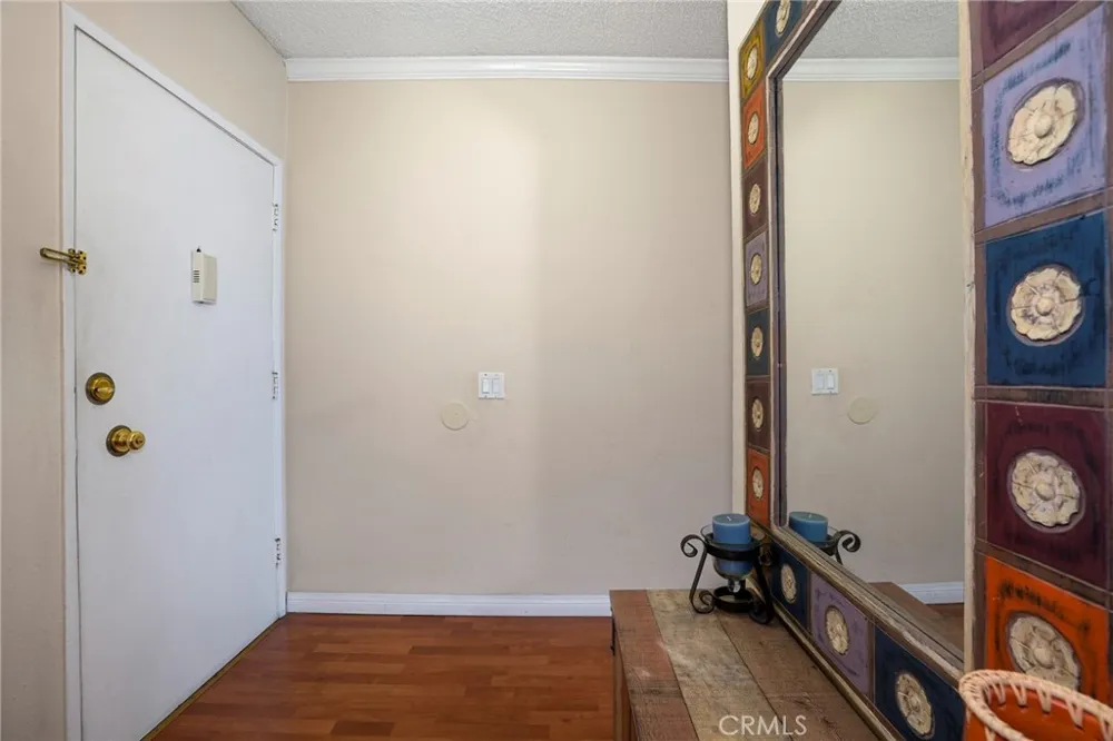 1935 Alpha Road #230 Glendale, CA 91208