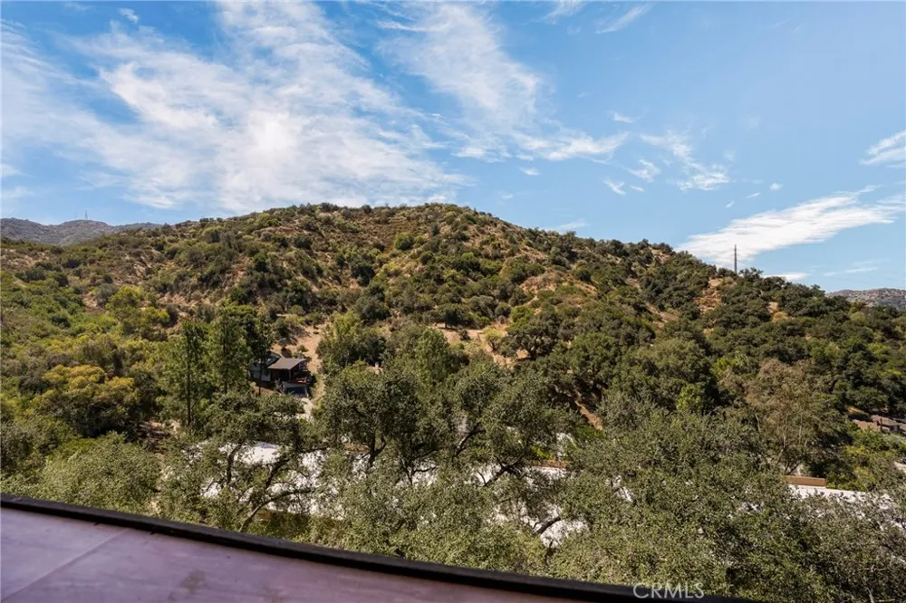1935 Alpha Road #230 Glendale, CA 91208