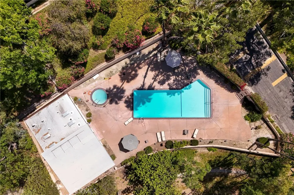 1935 Alpha Road #230 Glendale, CA 91208