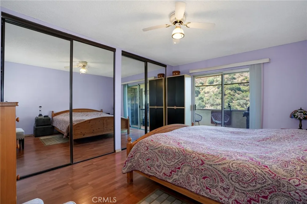 1935 Alpha Road #230 Glendale, CA 91208