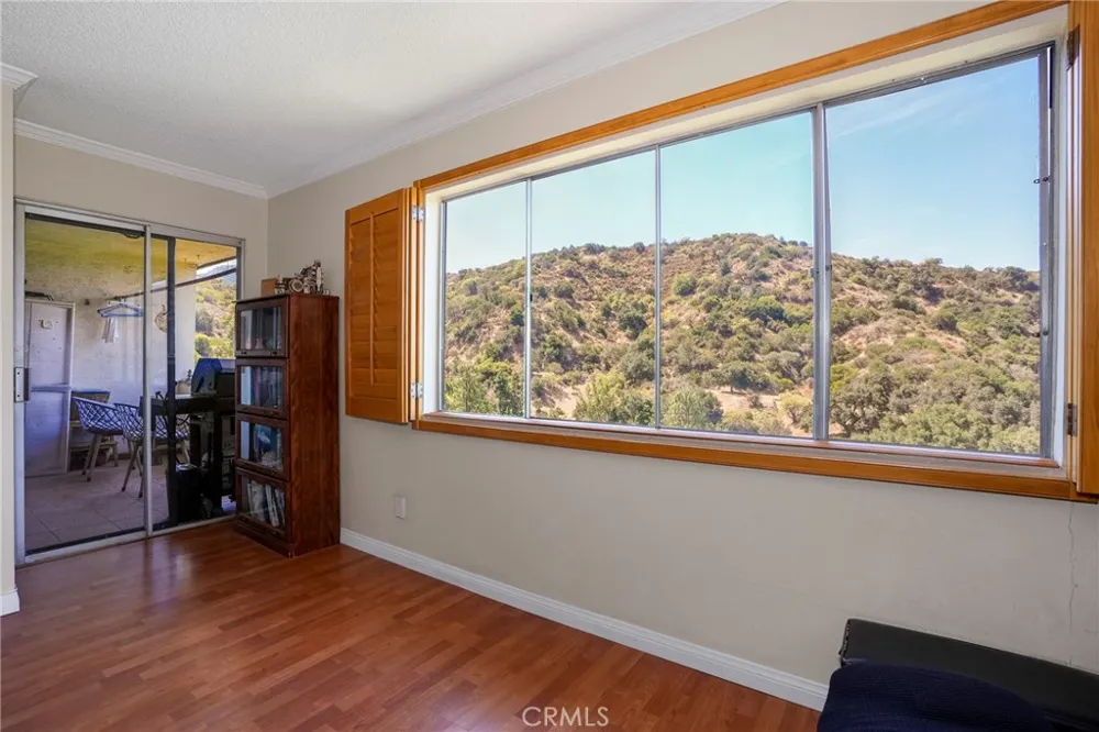 1935 Alpha Road #230 Glendale, CA 91208