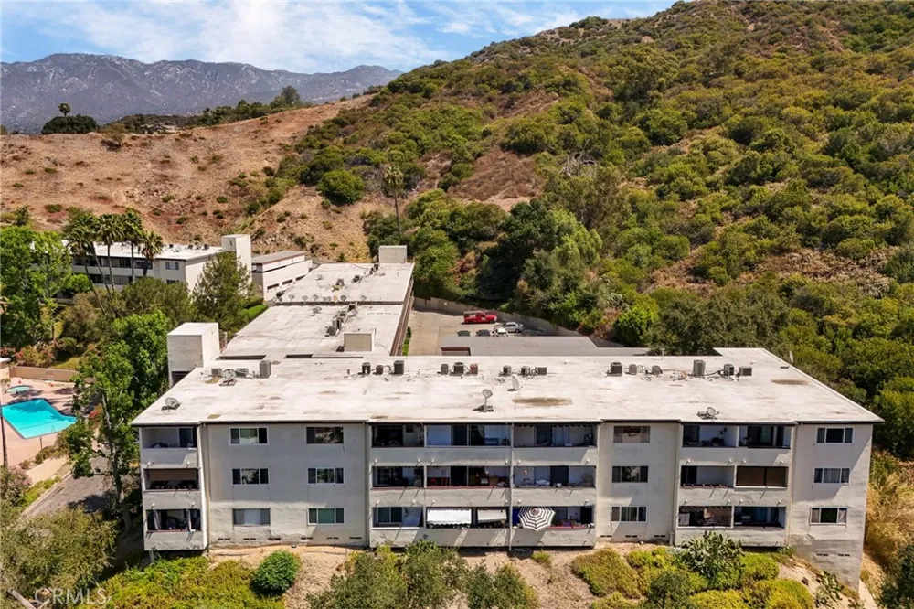 1935 Alpha Road #230 Glendale, CA 91208