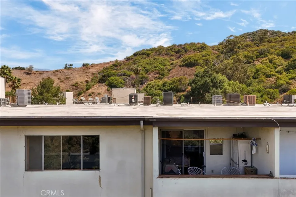 1935 Alpha Road #230 Glendale, CA 91208