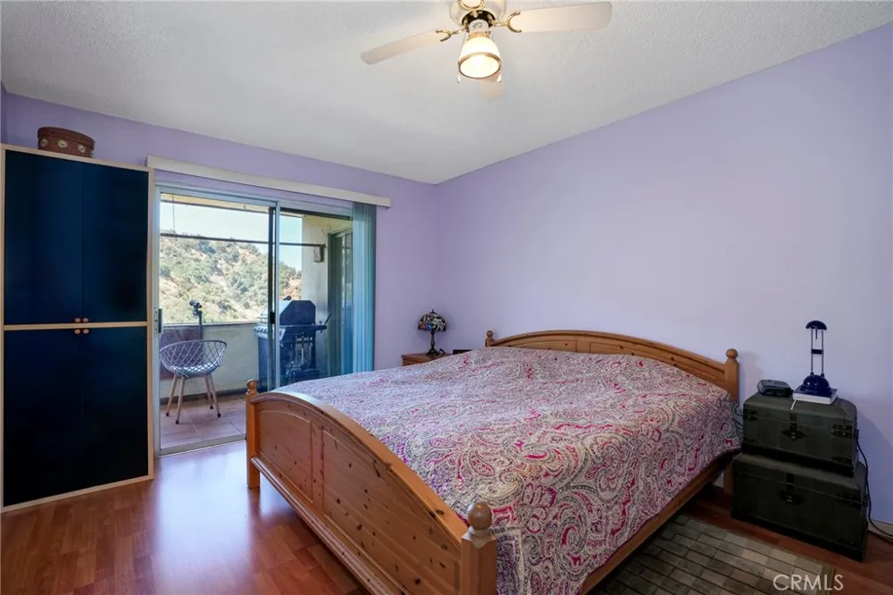 1935 Alpha Road #230 Glendale, CA 91208
