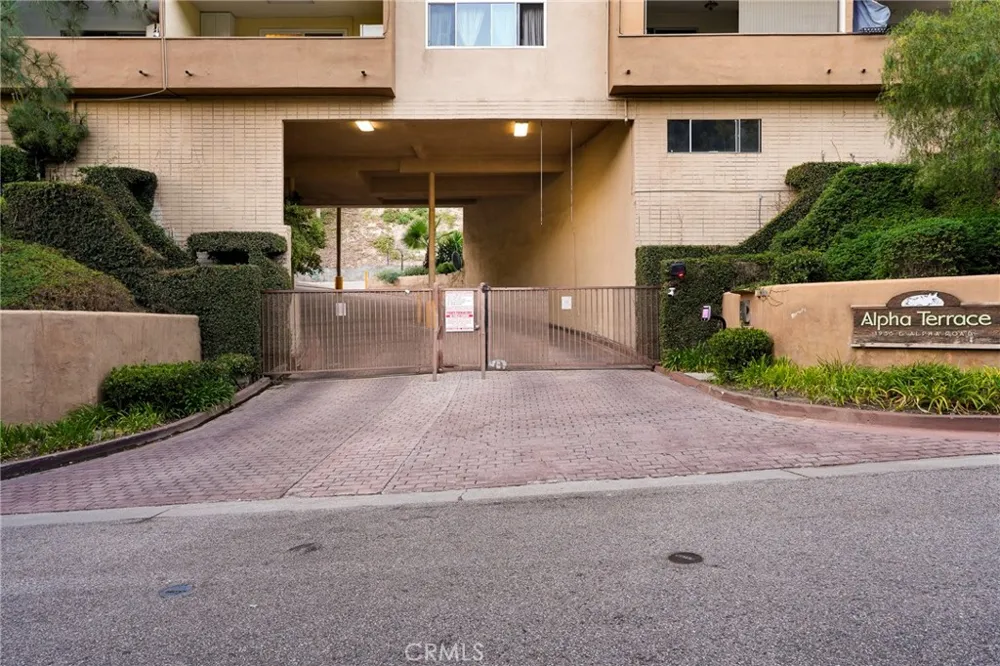1935 Alpha Road #230 Glendale, CA 91208