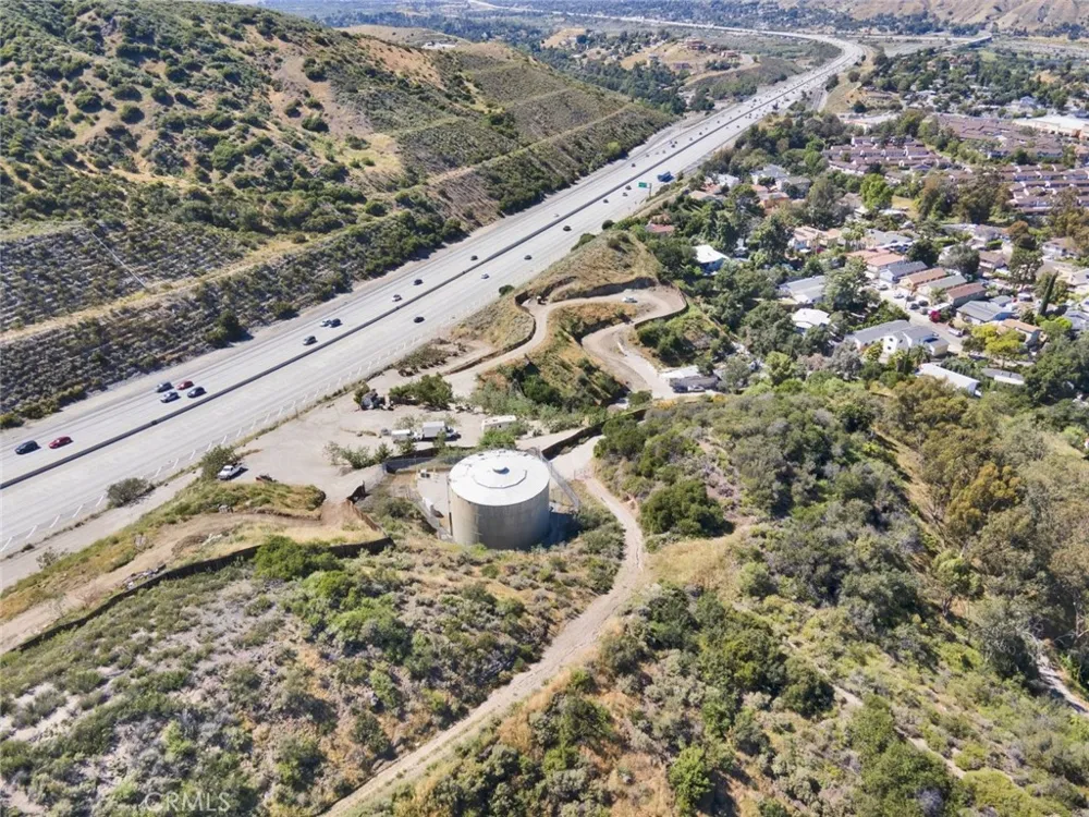 10200 Willow Springs Lane Sunland, CA 91040