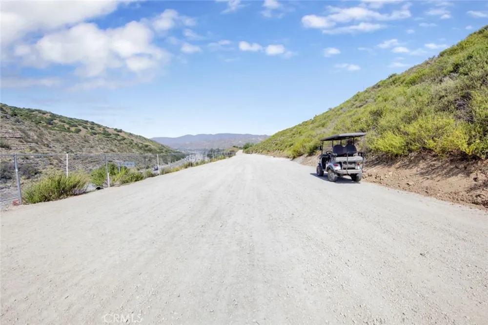 10200 Willow Springs Lane Sunland, CA 91040