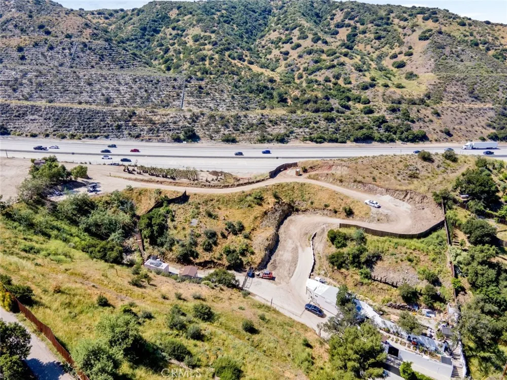 10200 Willow Springs Lane Sunland, CA 91040