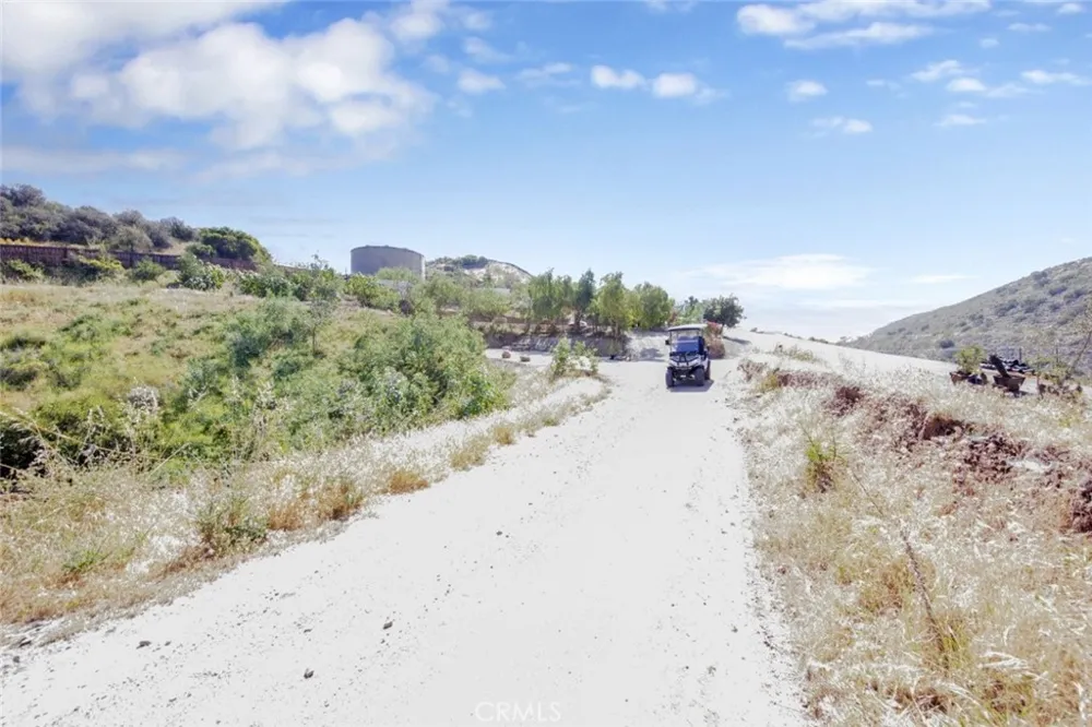 10200 Willow Springs Lane Sunland, CA 91040