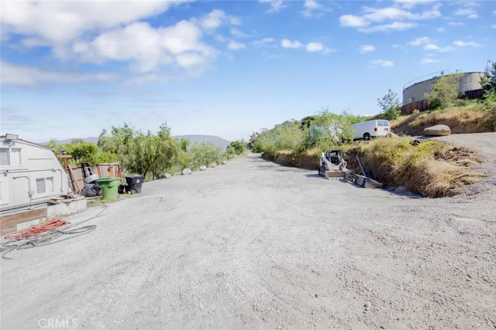 10200 Willow Springs Lane Sunland, CA 91040