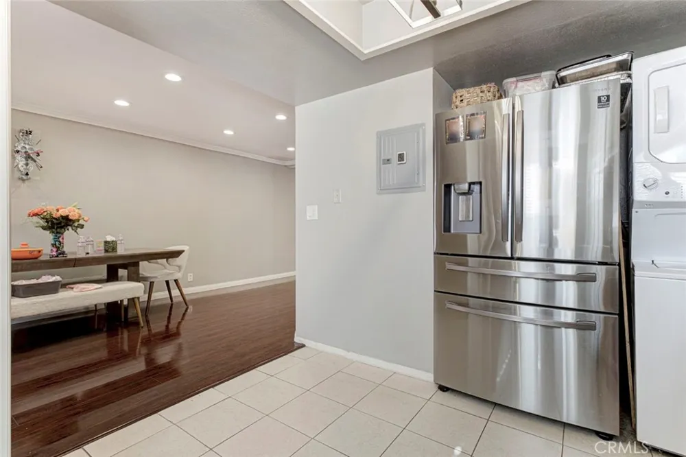 10260 Plainview Avenue #22 Tujunga, CA 91042