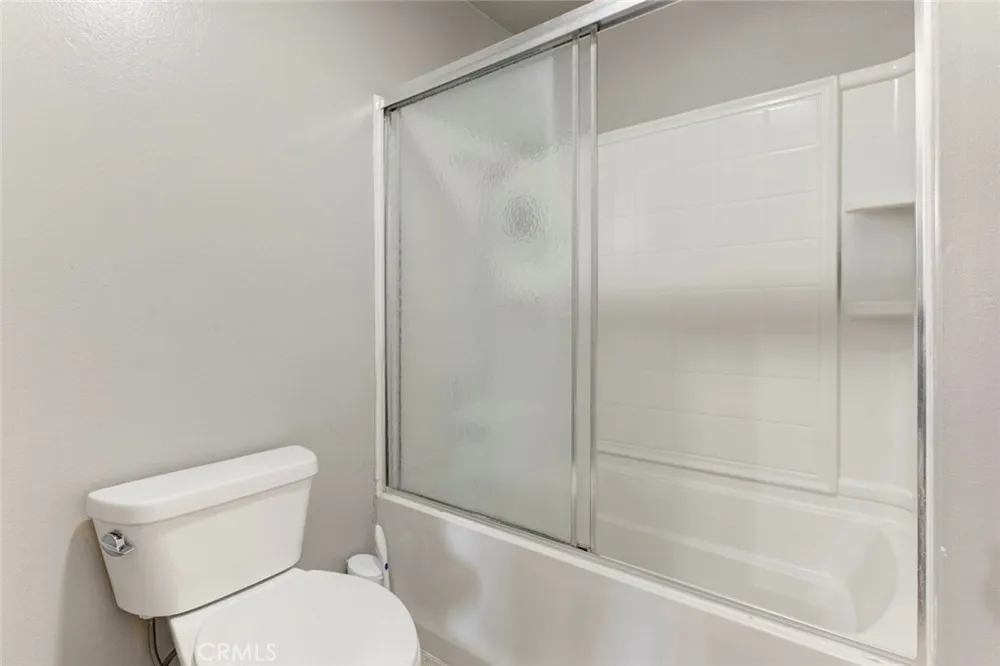 10260 Plainview Avenue #22 Tujunga, CA 91042