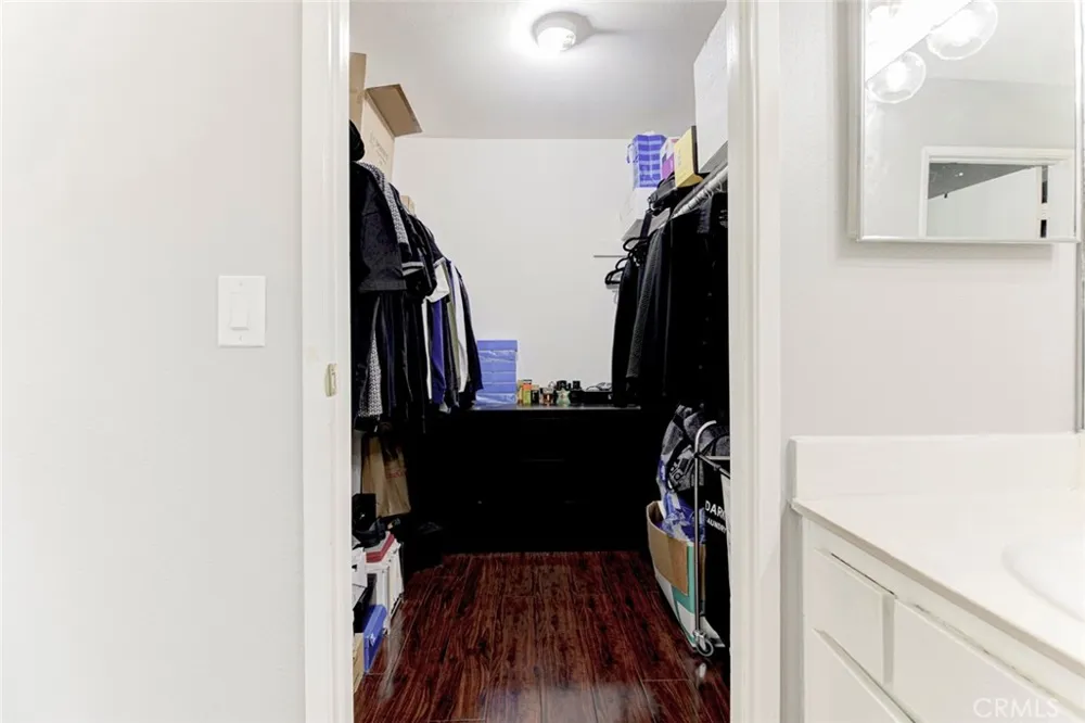 10260 Plainview Avenue #22 Tujunga, CA 91042