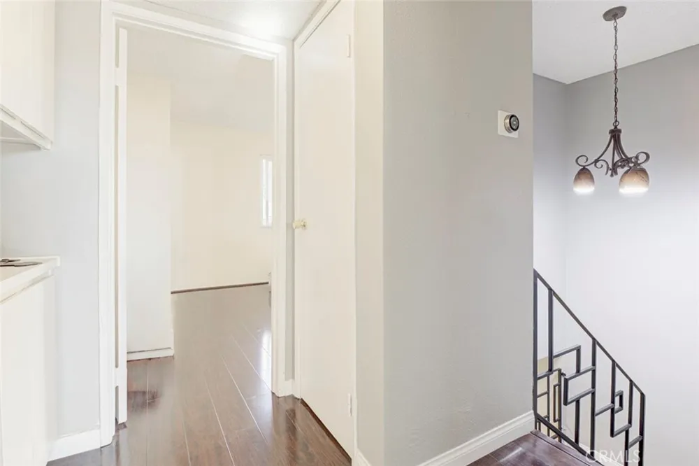 10260 Plainview Avenue #22 Tujunga, CA 91042