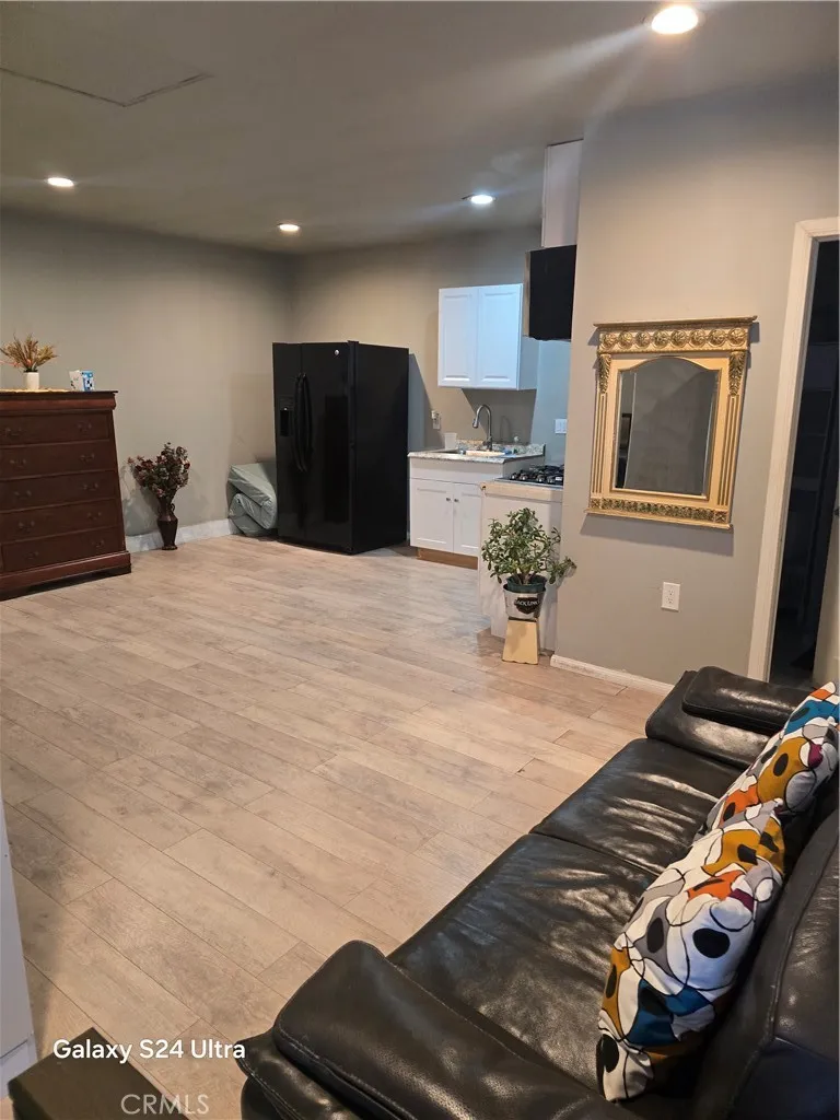 11507 SWINTON AVENUE Granada Hills, CA 91344