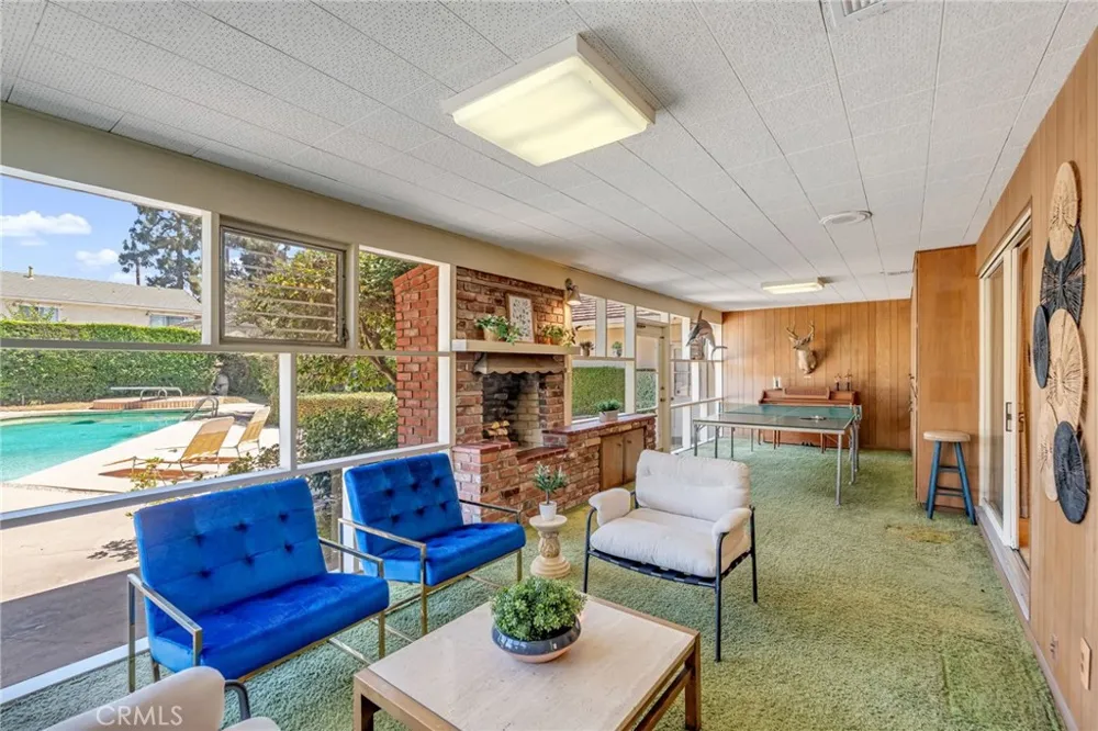205 W Longden Arcadia, CA 91007