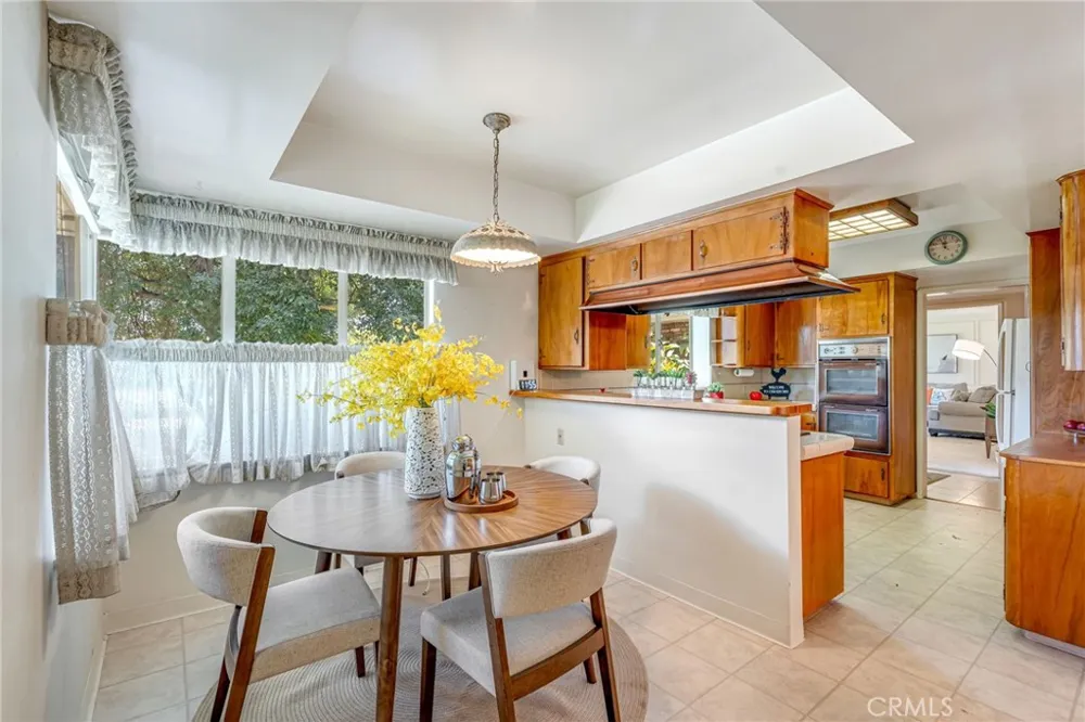 205 W Longden Arcadia, CA 91007