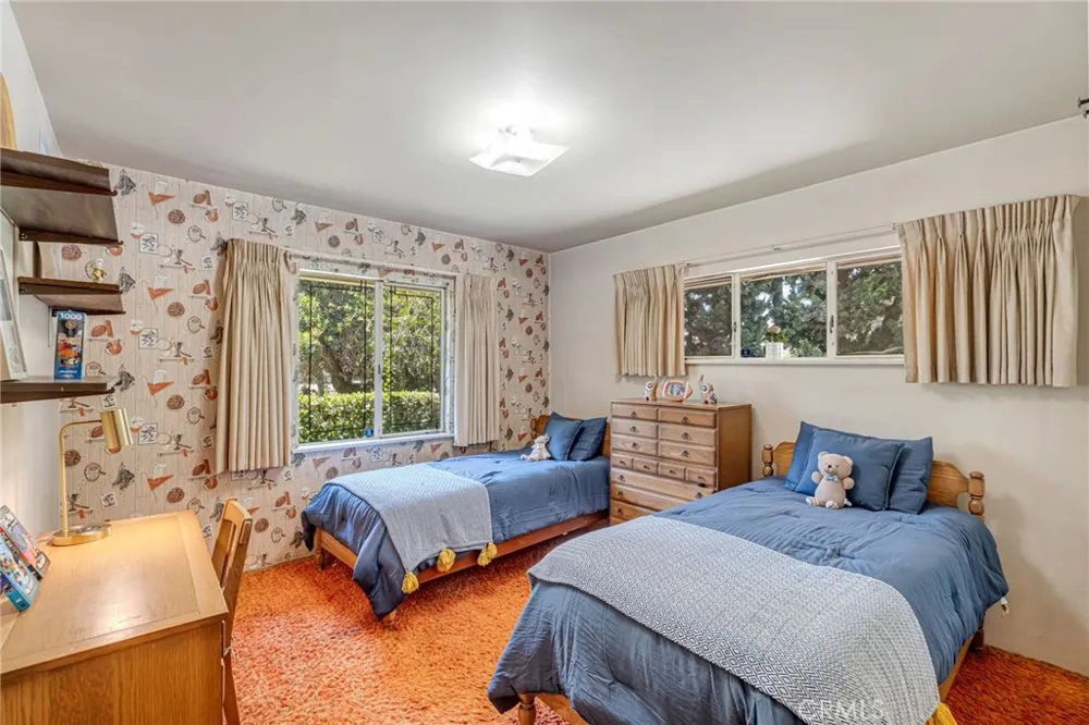 205 W Longden Arcadia, CA 91007