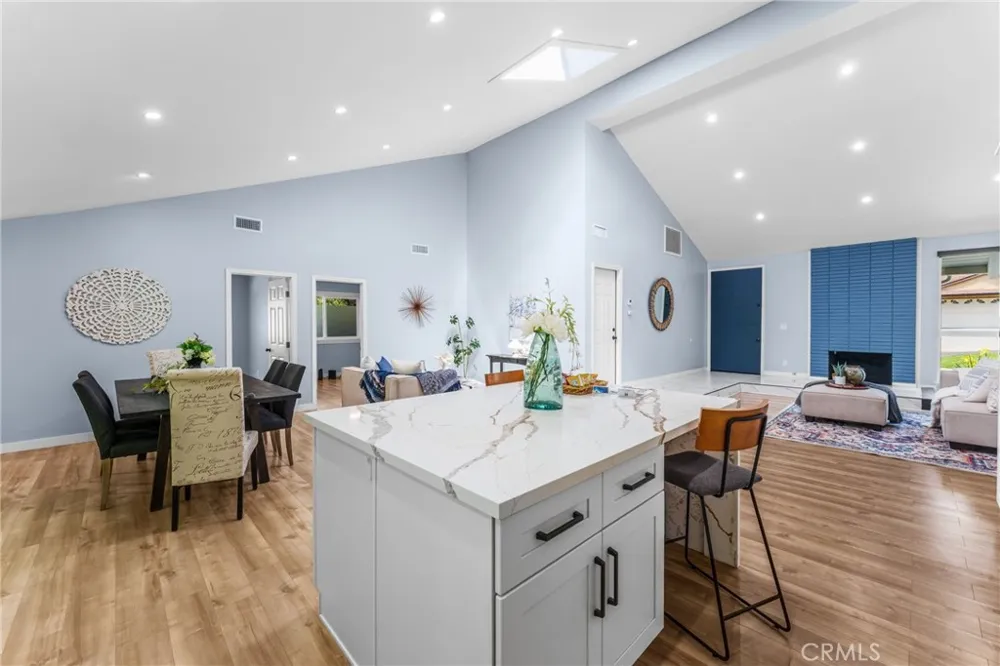 23930 Sapphire Canyon Diamond Bar, CA 91765