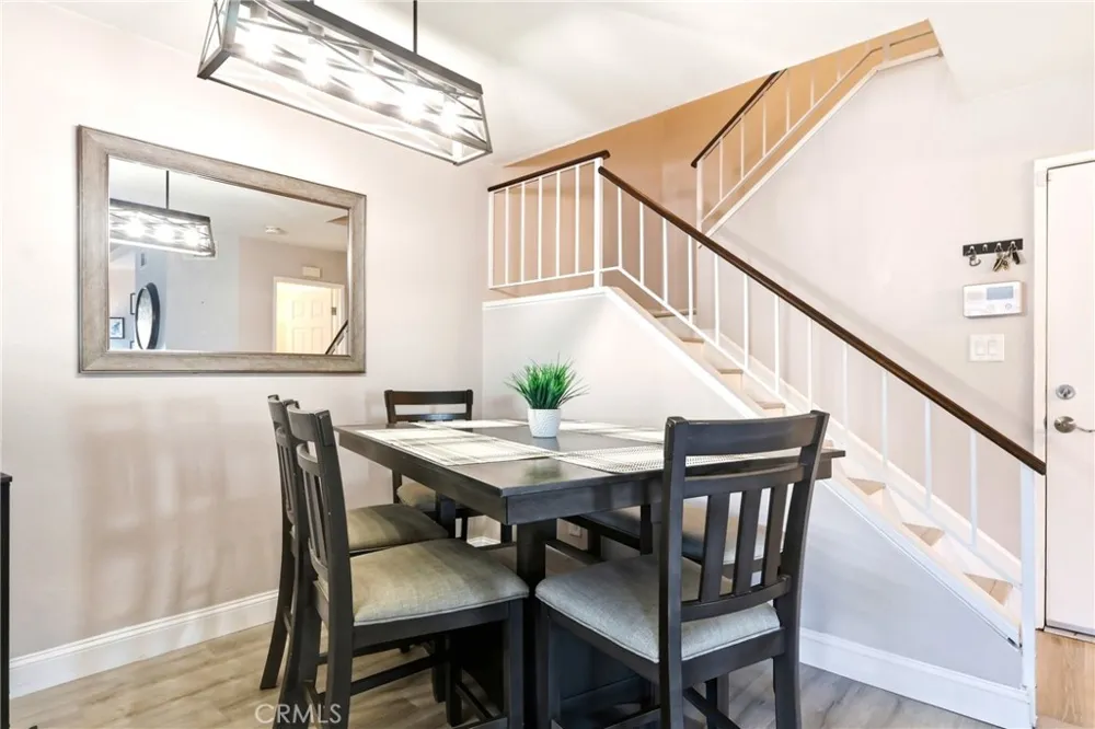 860 Carlton Privado Ontario, CA 91762