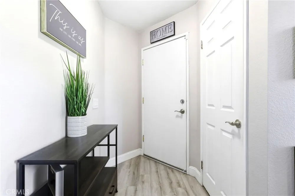 860 Carlton Privado Ontario, CA 91762