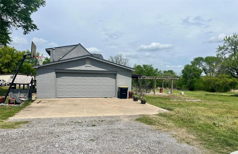 1550 Sumac Fort Gibson, OK 74434