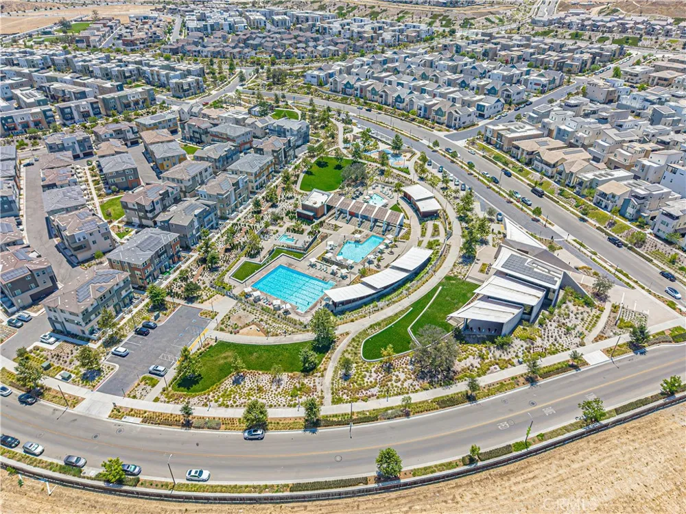 27871 Screenplay Place Valencia, CA 91381