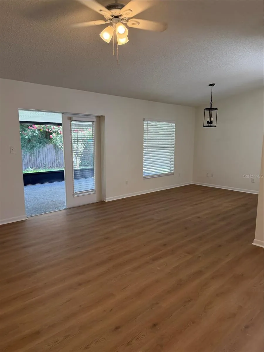 518 BRYAN VALLEY COURT Brandon, FL 33511