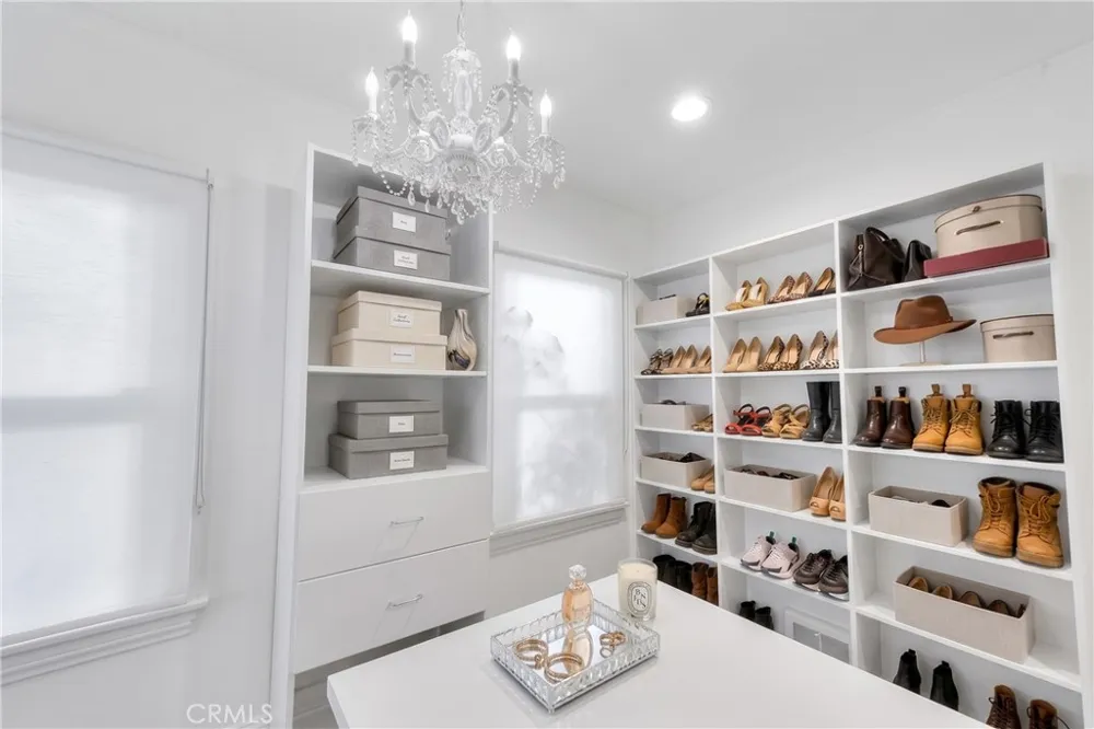1641 Crescent Heights Los Angeles, CA 90069