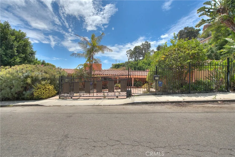 1641 Crescent Heights Los Angeles, CA 90069