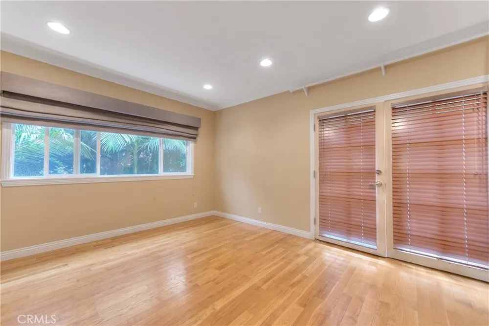 1641 Crescent Heights Los Angeles, CA 90069