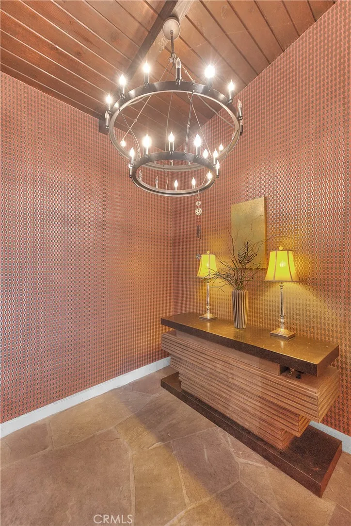 1641 Crescent Heights Los Angeles, CA 90069