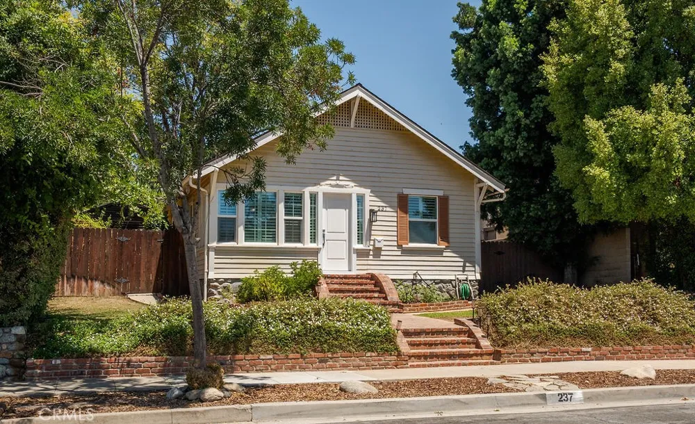 237 W 4th San Dimas, CA 91773