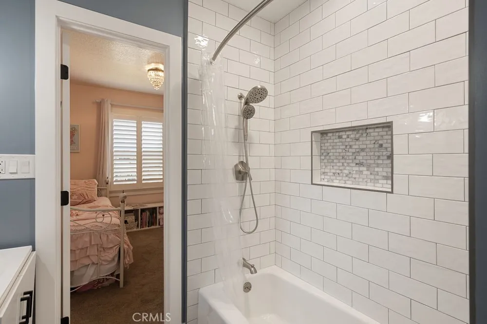 237 W 4th San Dimas, CA 91773