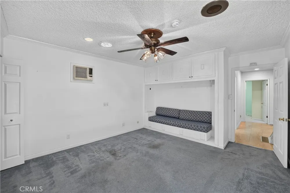 742 Irving Burbank, CA 91504