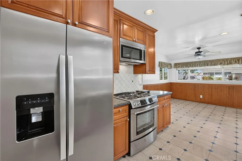 742 Irving Burbank, CA 91504
