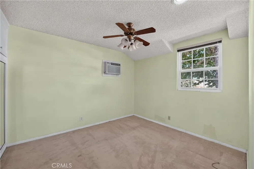 742 Irving Burbank, CA 91504